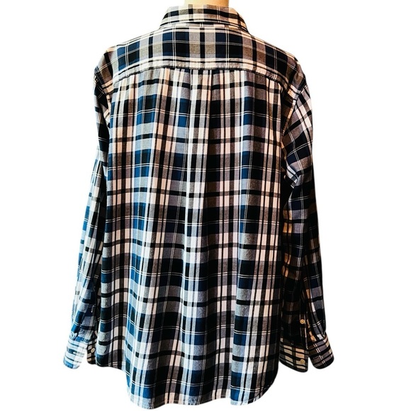 Lauren Ralph Lauren Blue and Black Plaid Women’s Button Down Shirt Size 2X - Picture 4 of 10